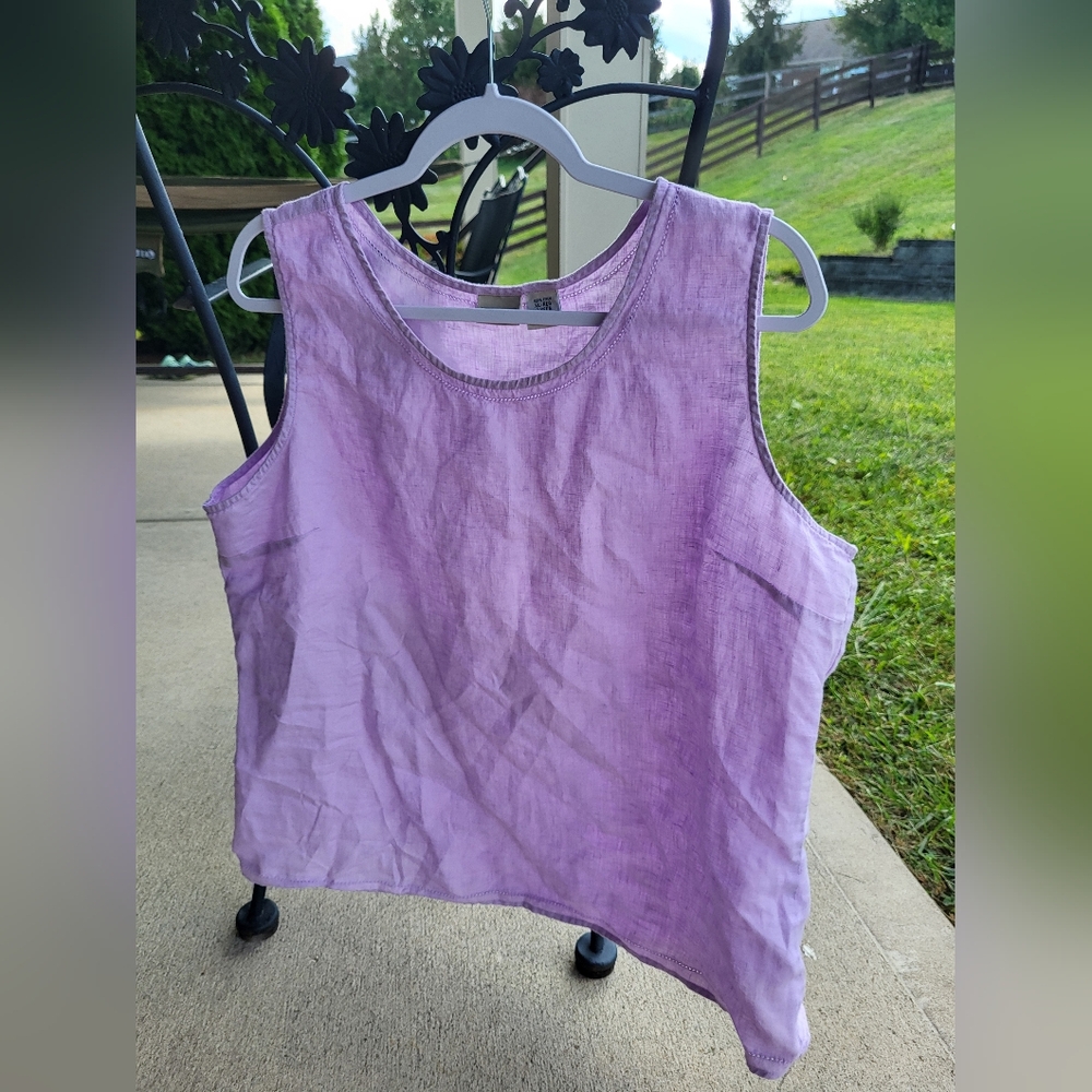 LL Bean sleevelvess top in Lavendar/Purple XL